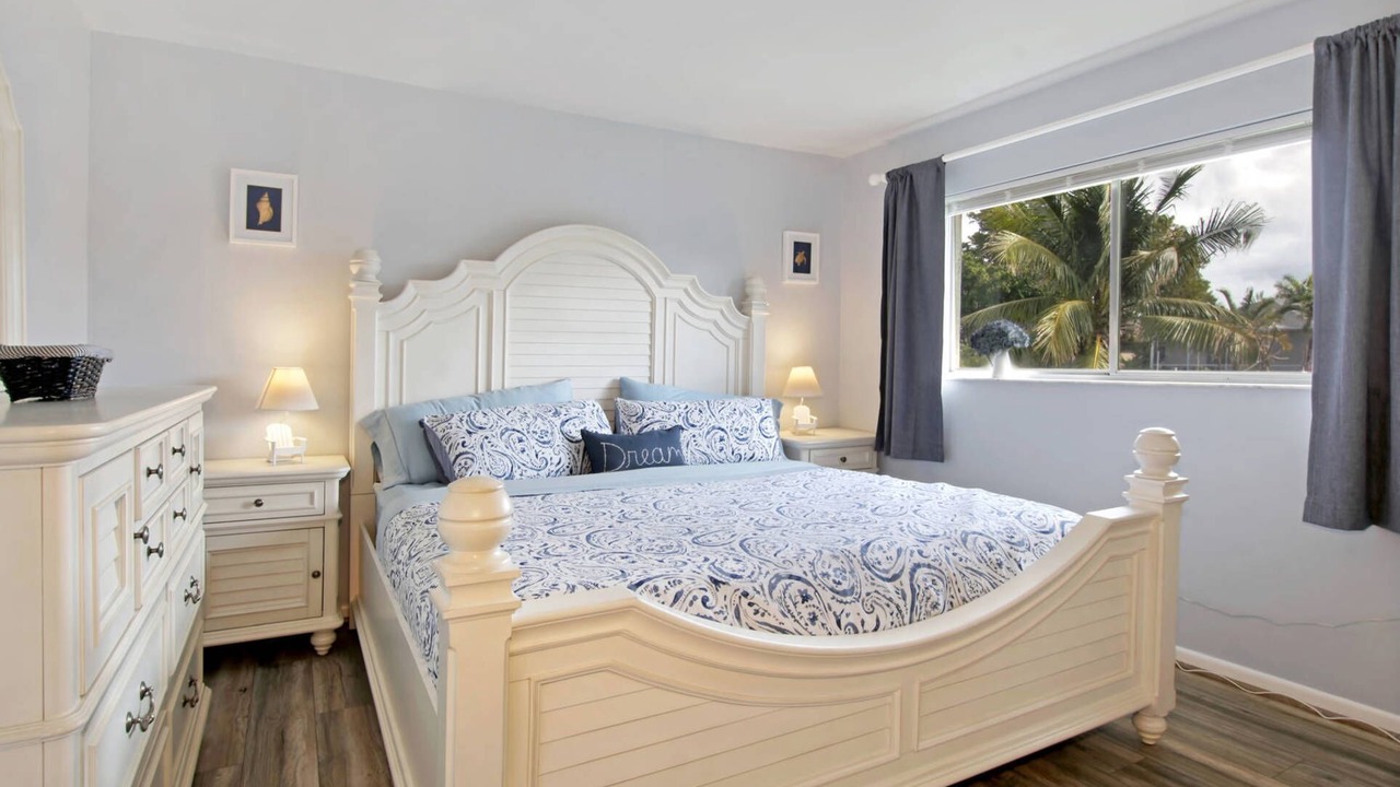 Photo of Bedroom in Pelican