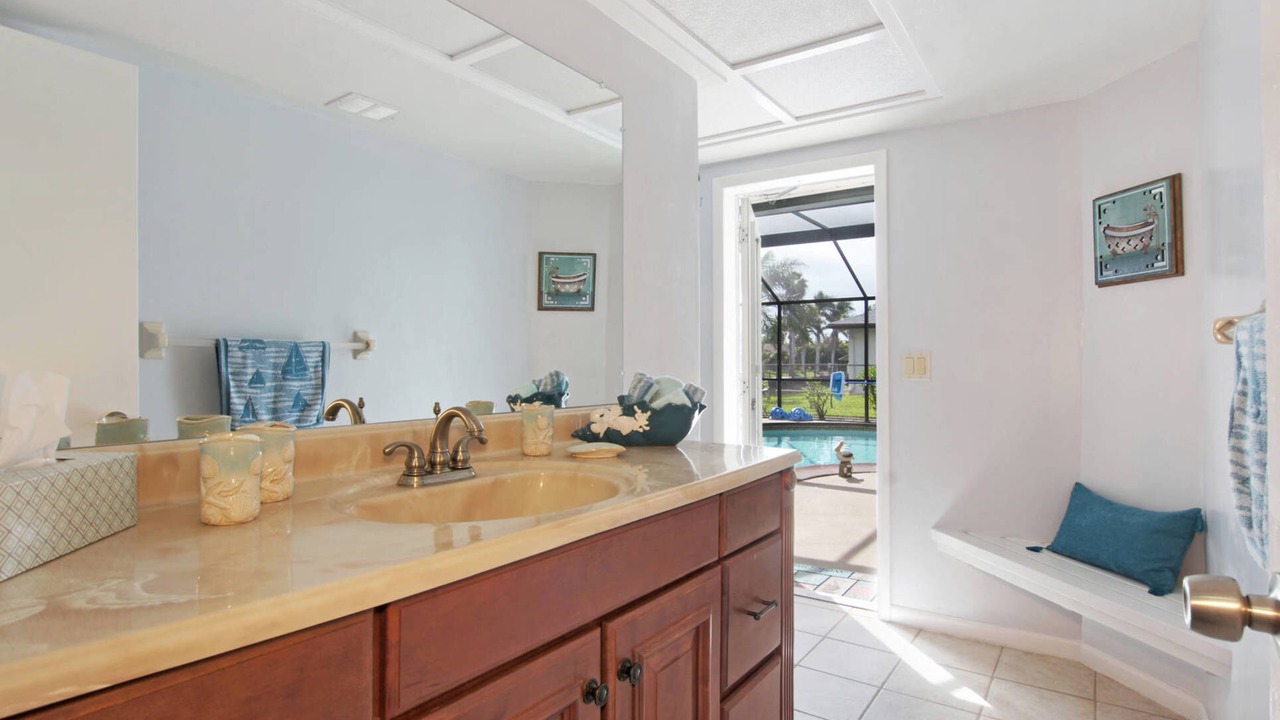 Photo of Bathroom in Pelican