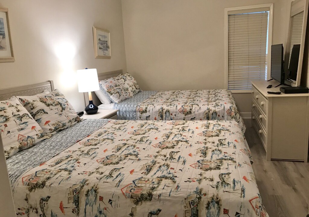 Photo of Bedroom in Orange Beach East