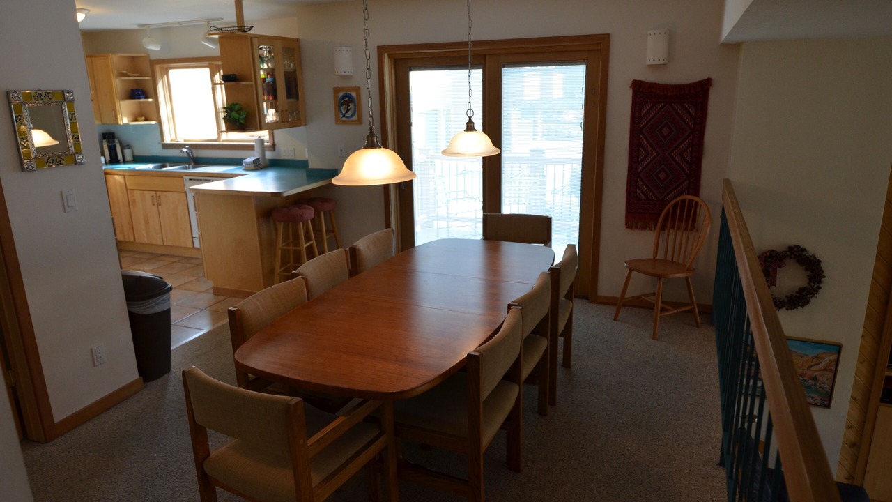Photo of Bedroom in Peak 9