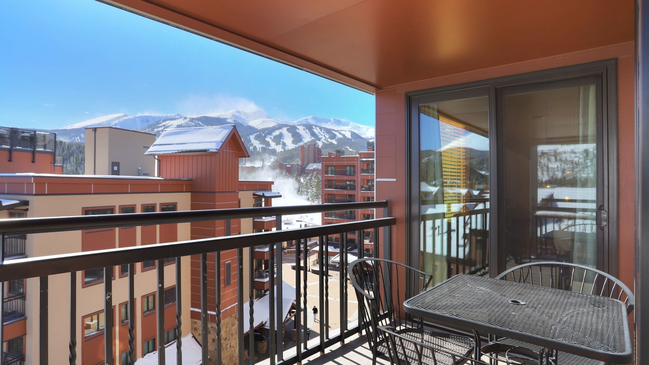 Photo of Patio Balcony in Peak 9