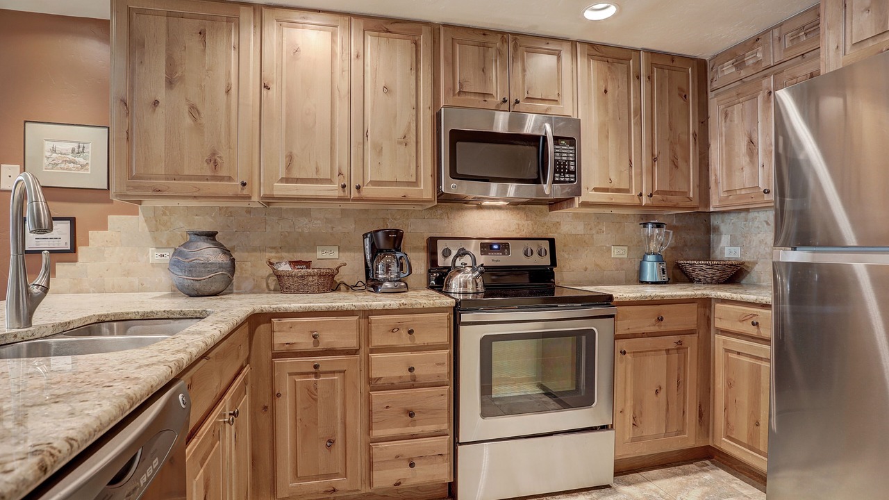Photo of Kitchen in Peak 9