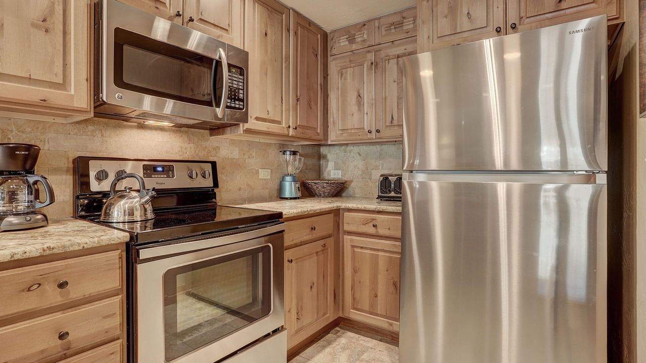 Photo of Kitchen in Peak 9