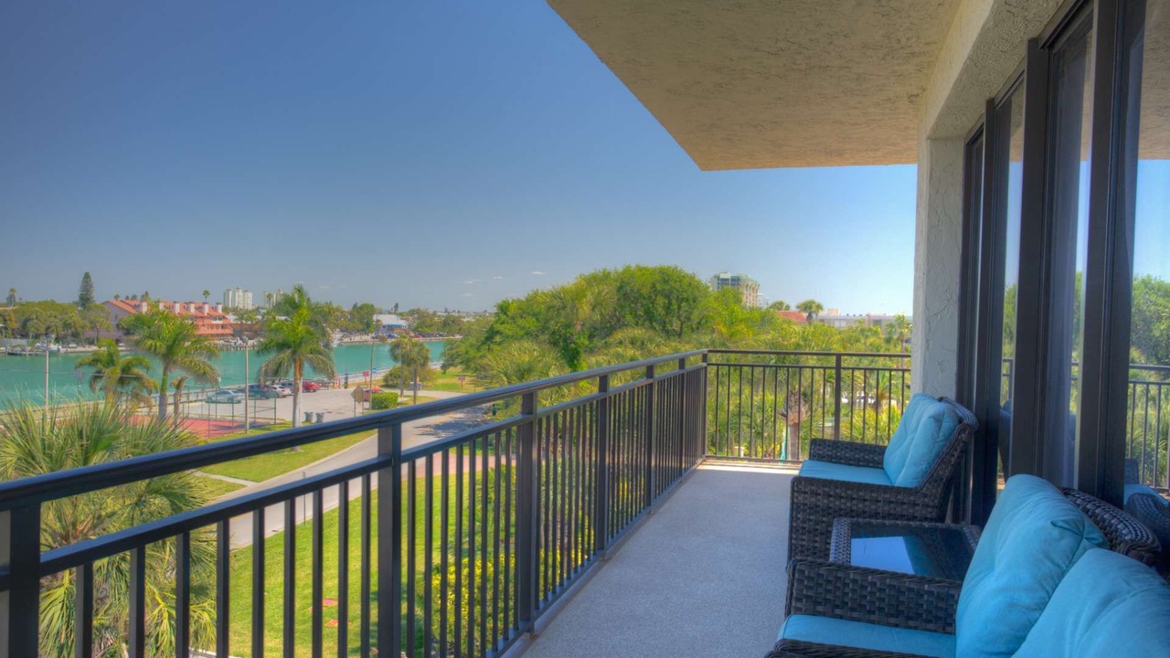Photo of Patio Balcony in Sunset Beach