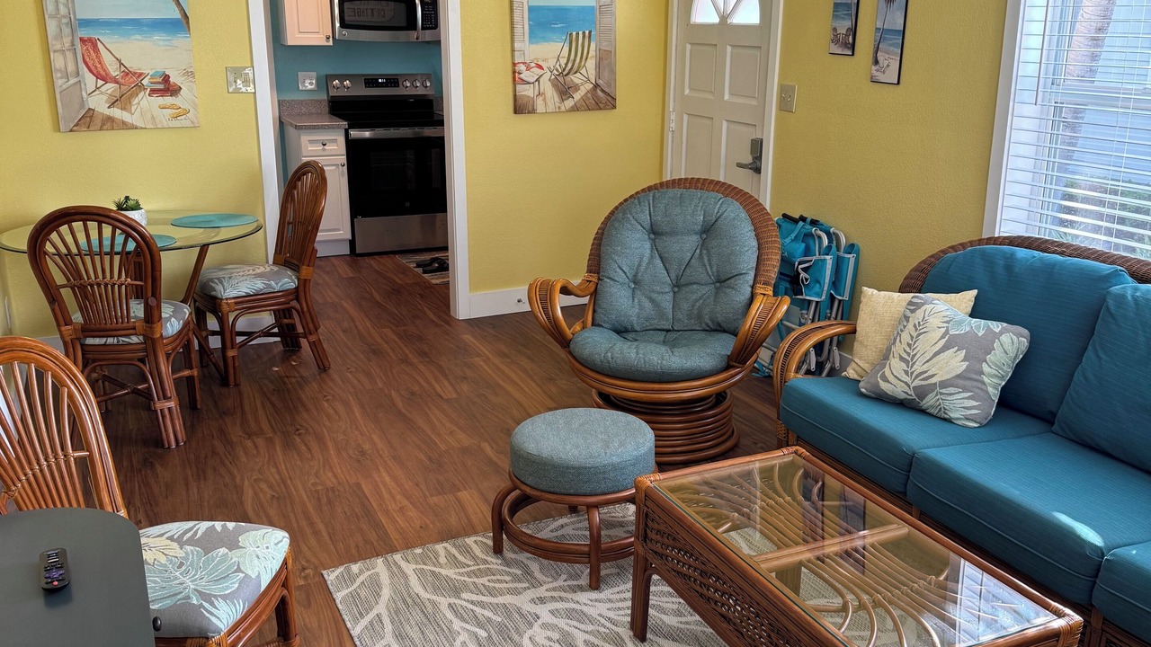 Photo of Livingroom in Treasure Island