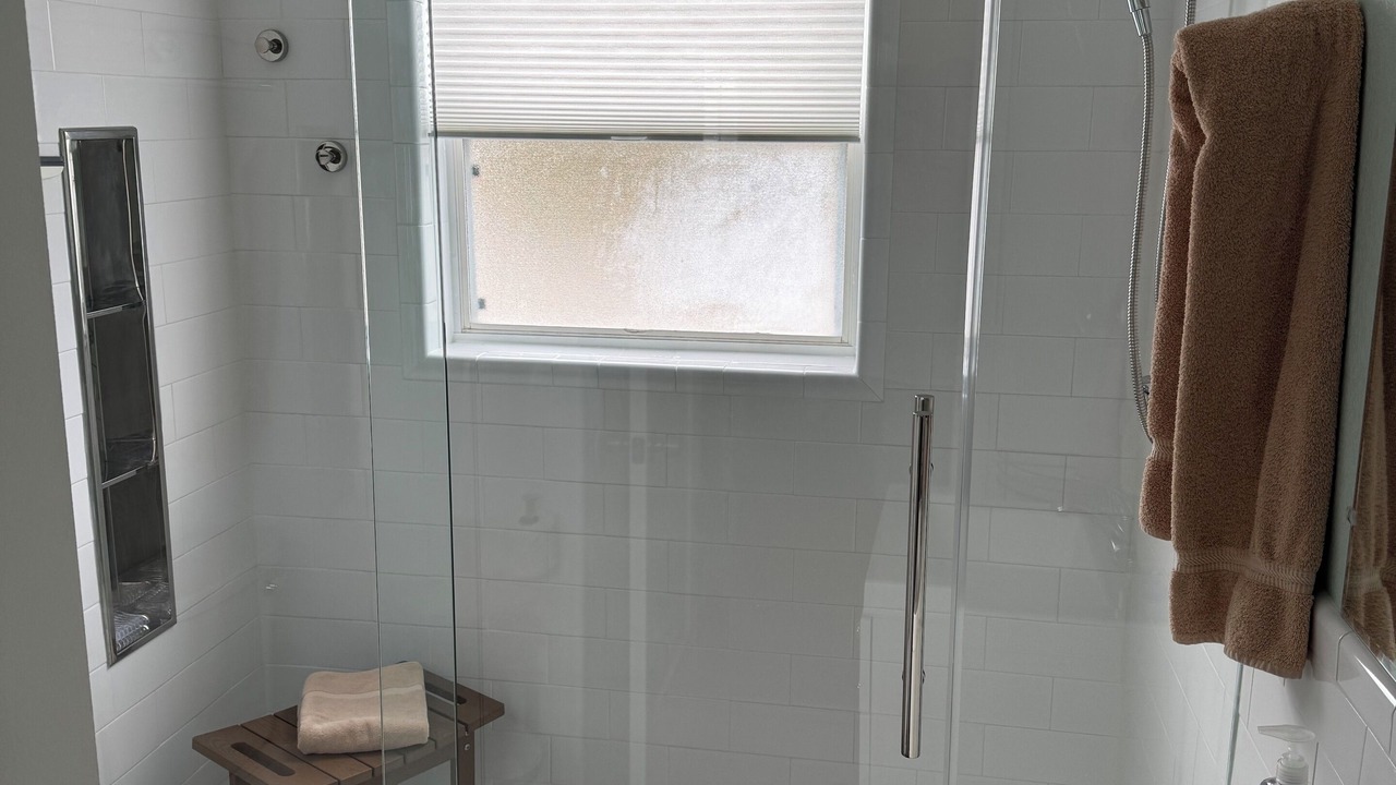 Photo of Bathroom in Treasure Island