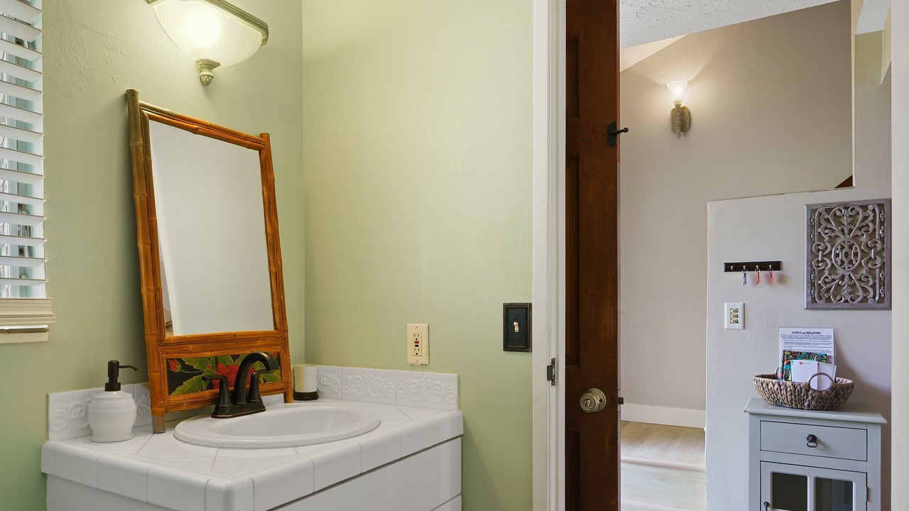 Photo of Bathroom in Kahaluu-Keauhou
