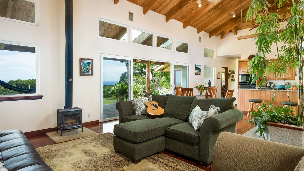 Photo of Livingroom in Hawi