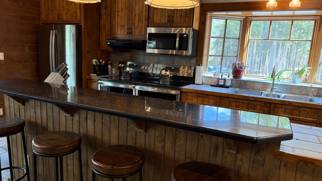 Photo of Kitchen in Peak 8