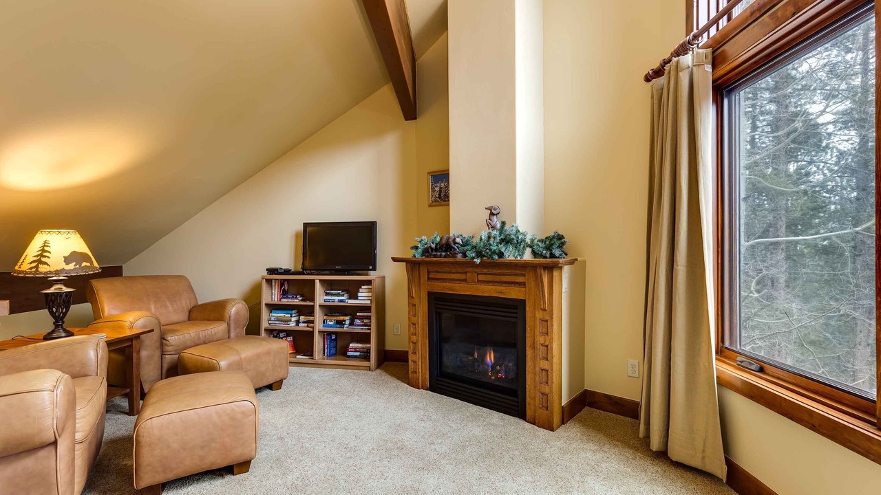 Photo of Livingroom in Four O'Clock