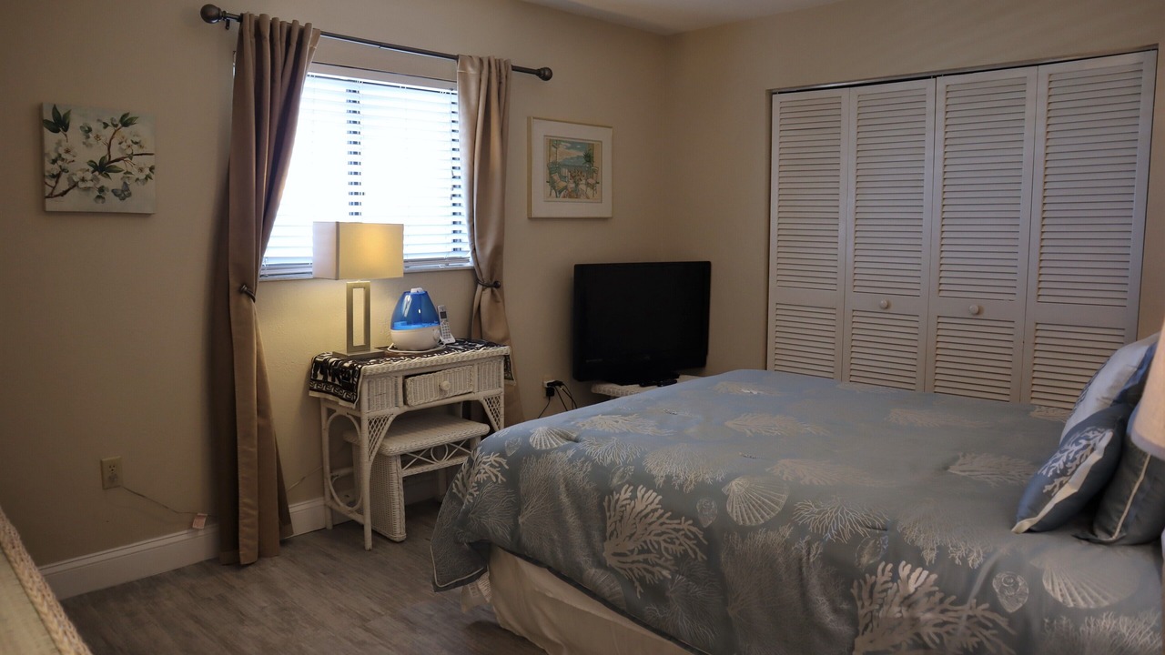Photo of Bedroom in Sand Key