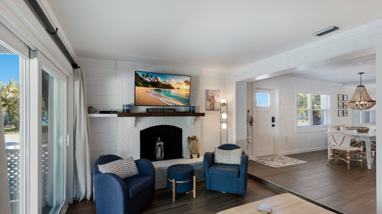 Photo of Bedroom in Holmes Beach