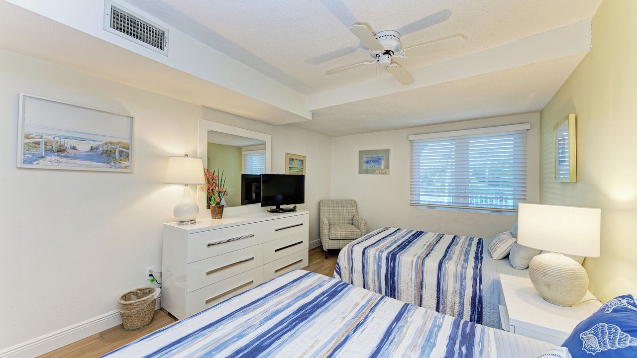 Photo of Bedroom in Longboat Key