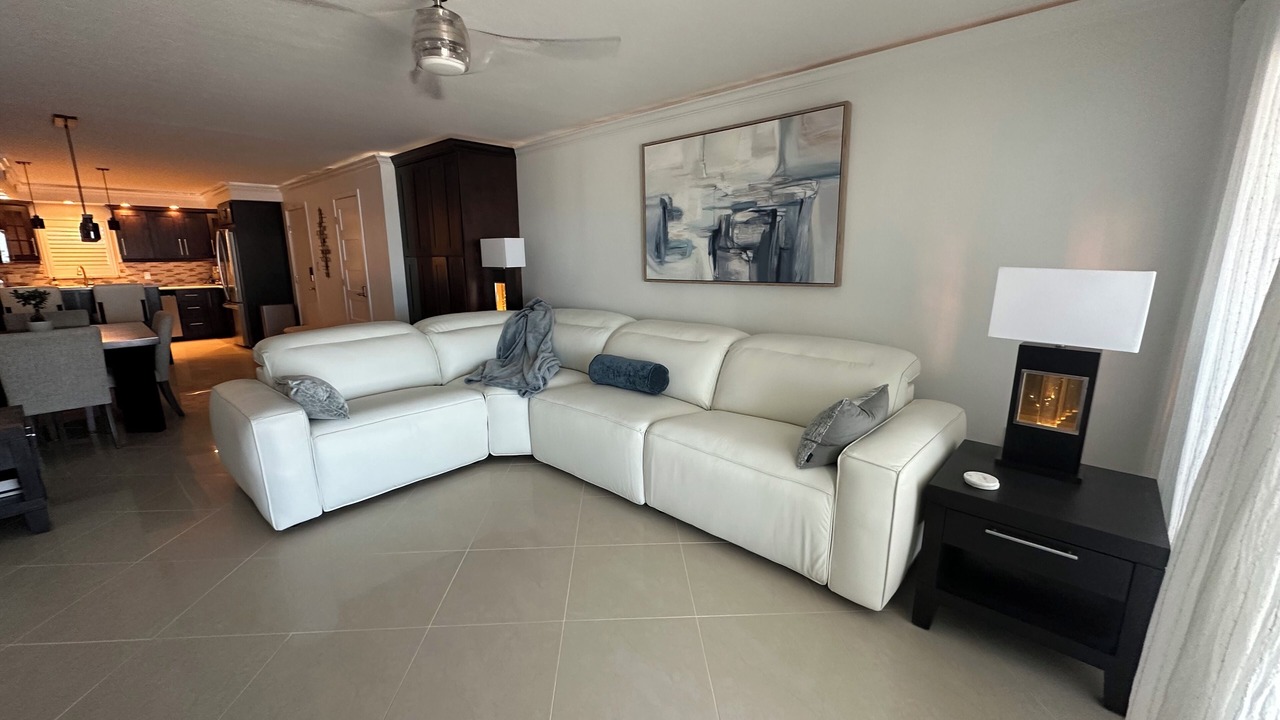 Photo of Livingroom in Fort Myers Beach
