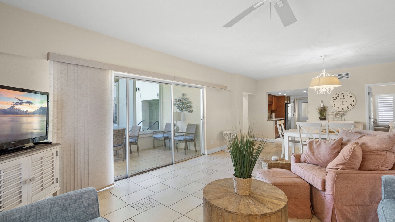 Photo of Livingroom in Siesta Key