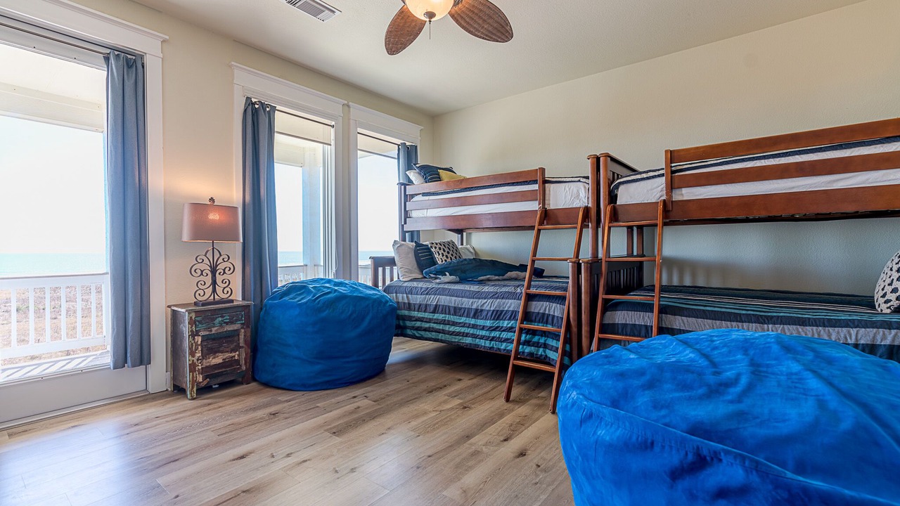 Photo of Bedroom in Galveston