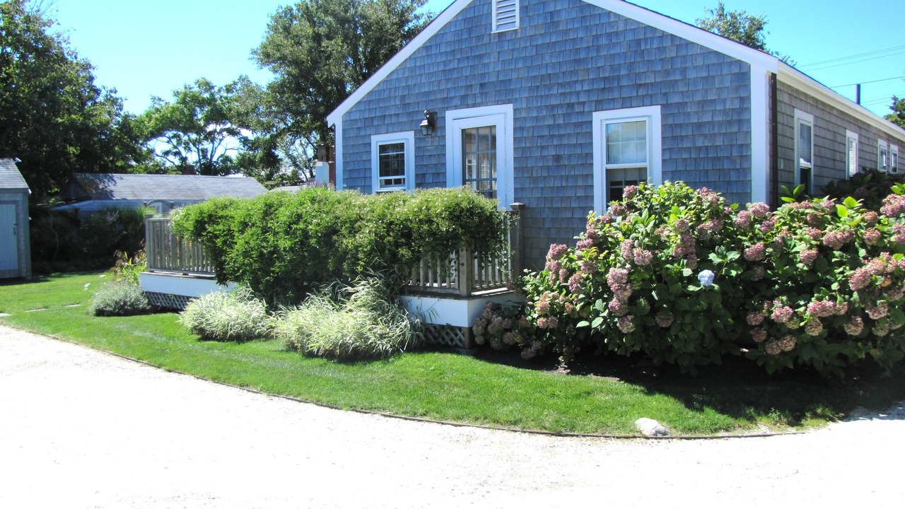 Photo of Others in Nantucket Town