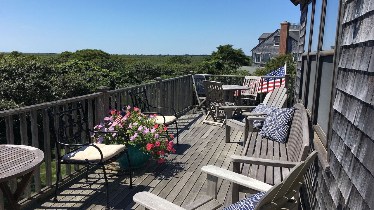 Photo of Outdoor in Tom Nevers
