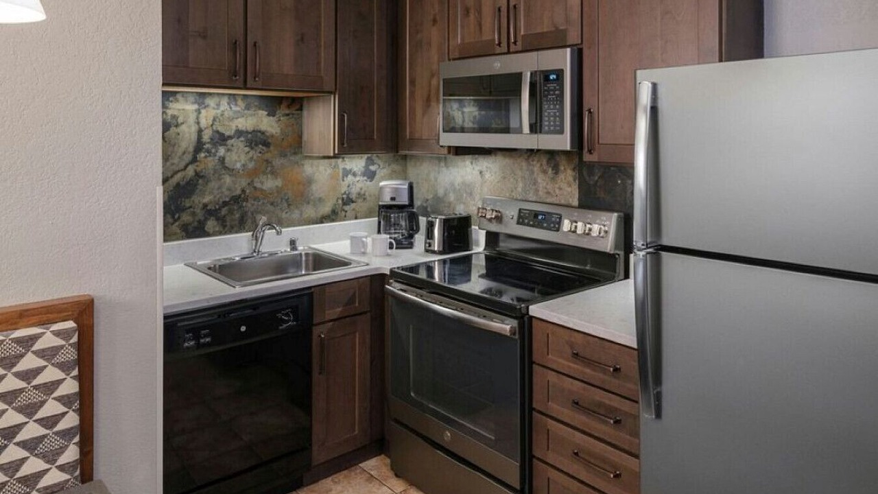 Photo of Kitchen in Peak 9