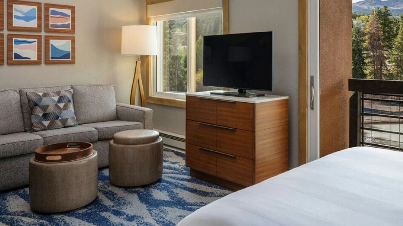 Photo of Bedroom in Peak 9