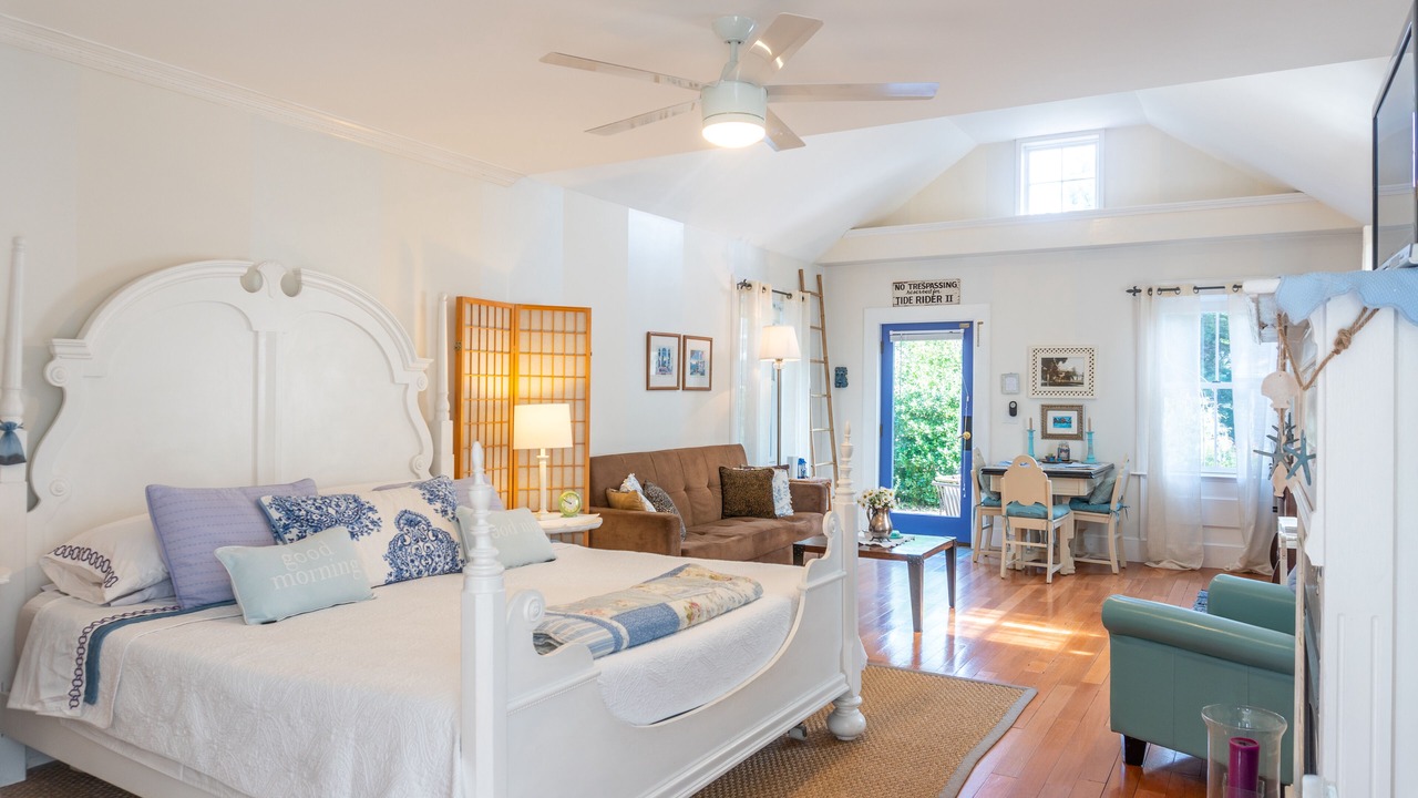 Photo of Bedroom in Mystic