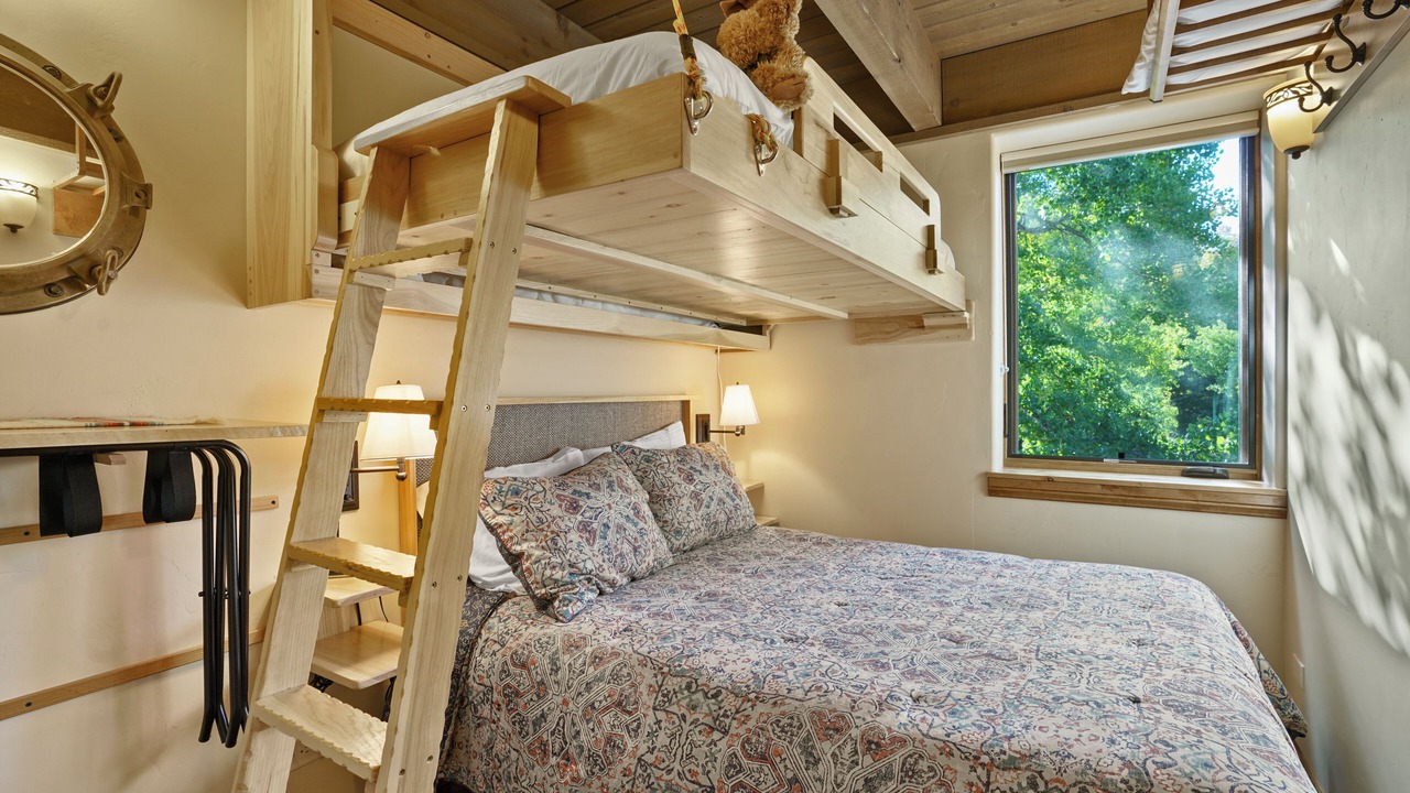Photo of Bedroom in Warrior's Mark