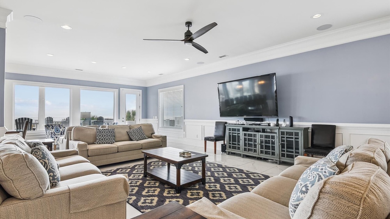 Photo of Livingroom in Ocean Drive