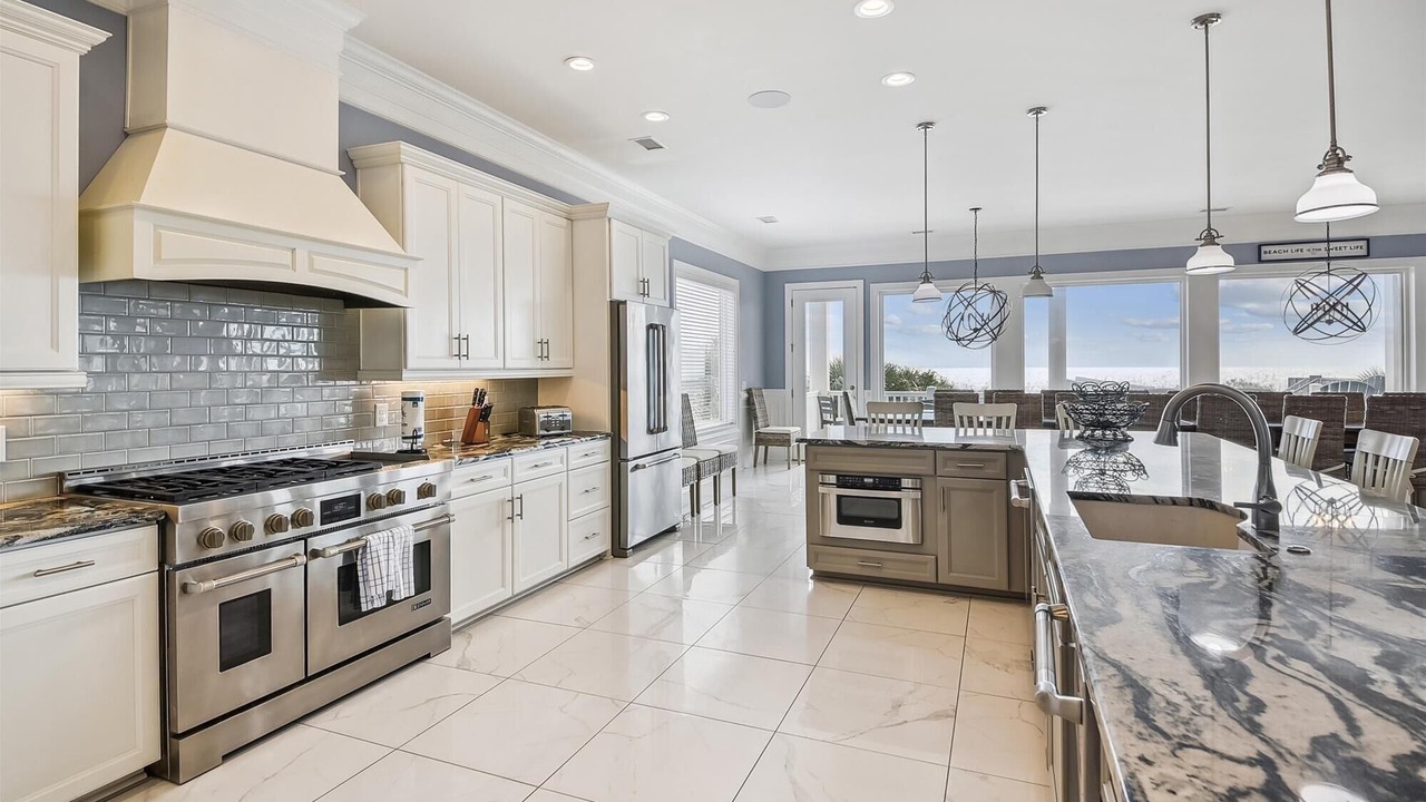 Photo of Kitchen in Ocean Drive