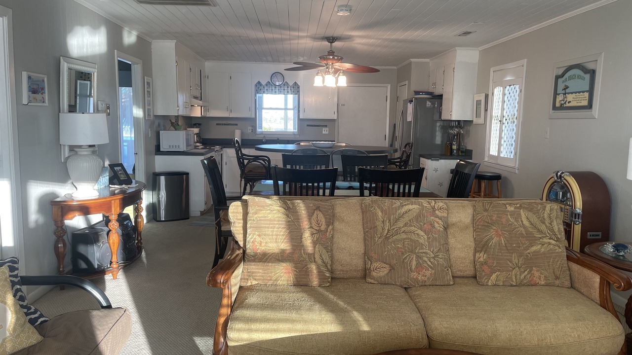 Photo of Livingroom in Holden Beach