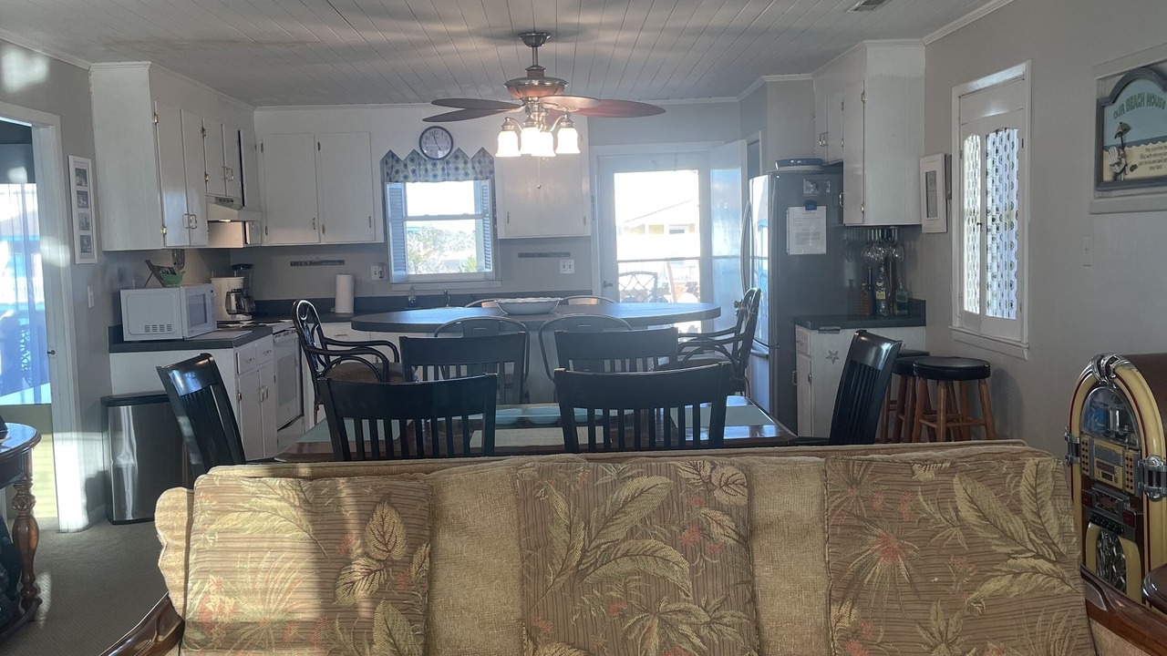 Photo of Livingroom in Holden Beach