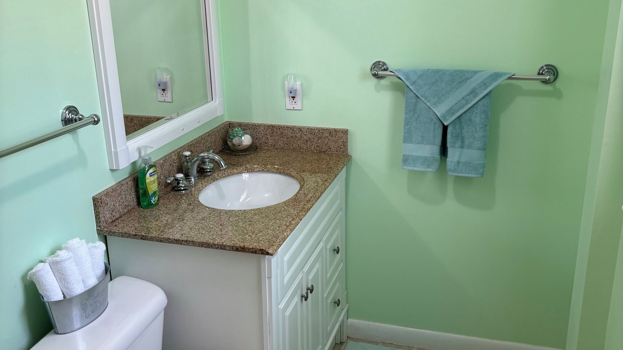 Photo of Bathroom in Holden Beach