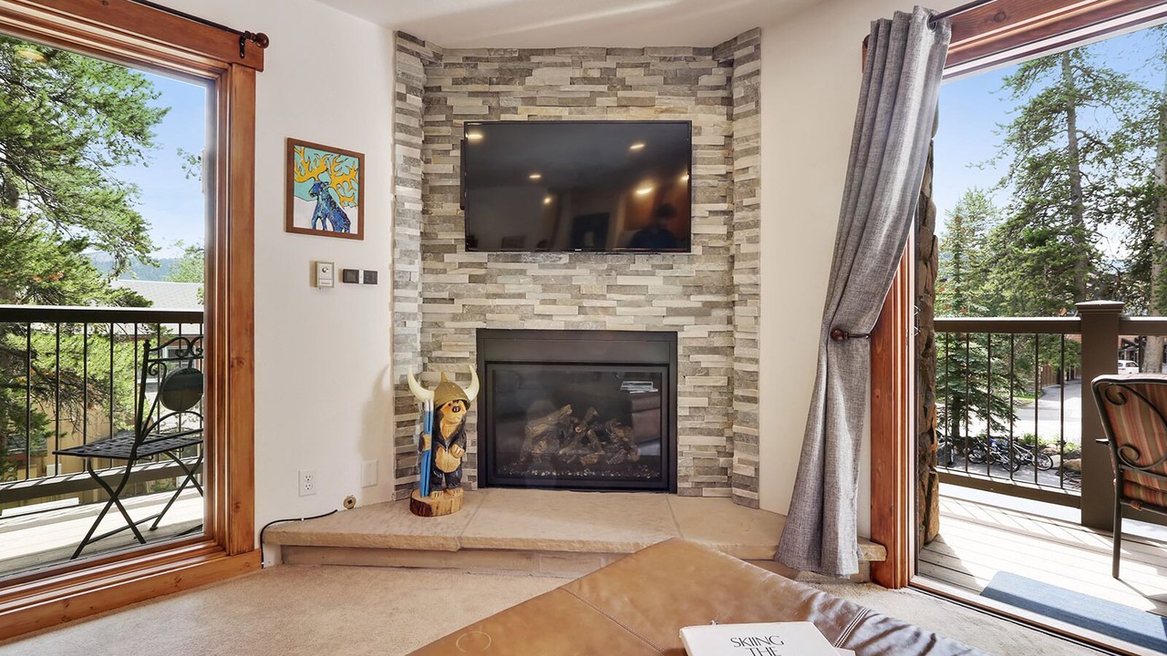 Photo of Livingroom in Four O'Clock