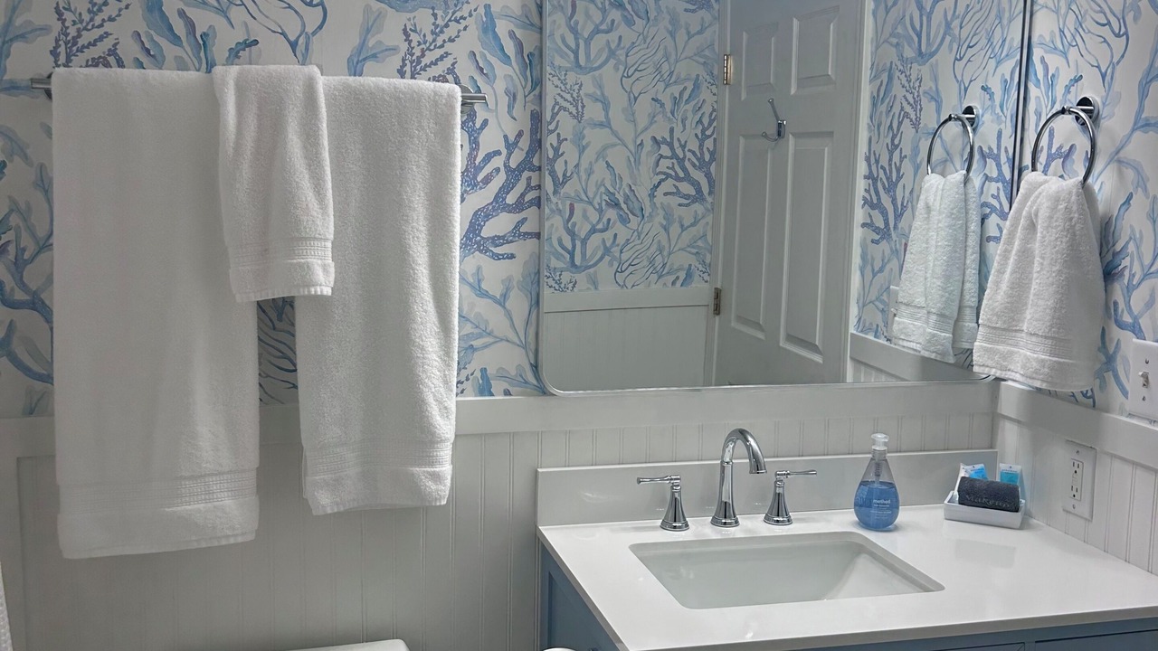Photo of Bathroom in Ocean Drive