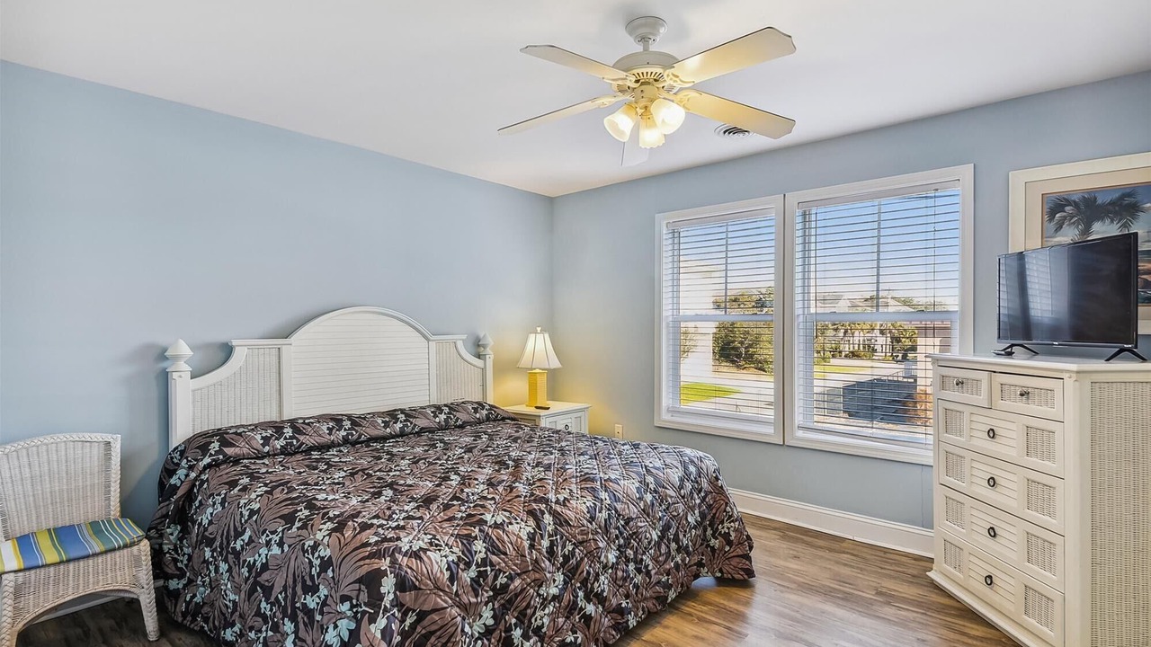 Photo of Bedroom in Crescent Beach