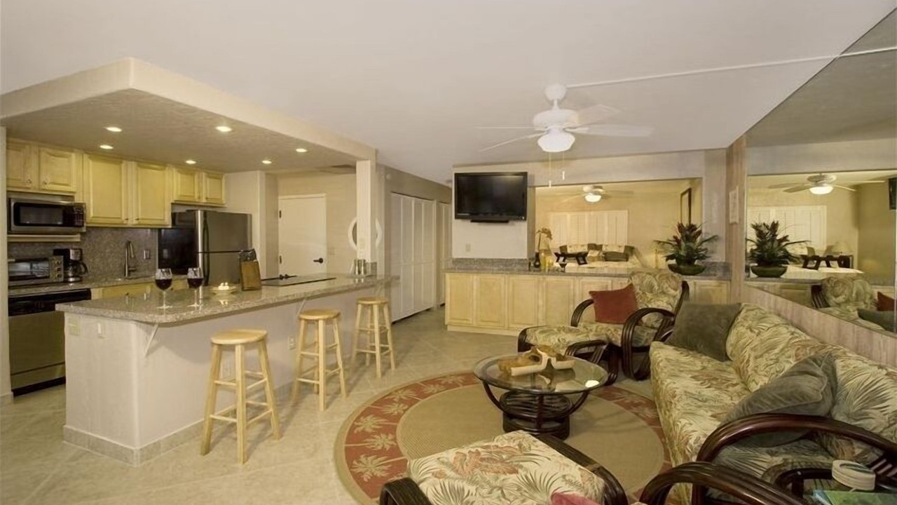 Photo of Bedroom in Poipu