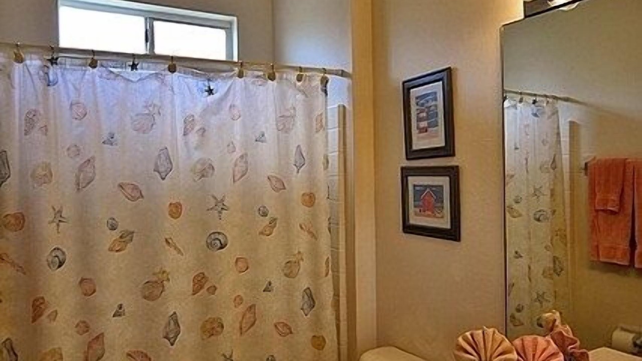 Photo of Bathroom in Beachwalk Isles