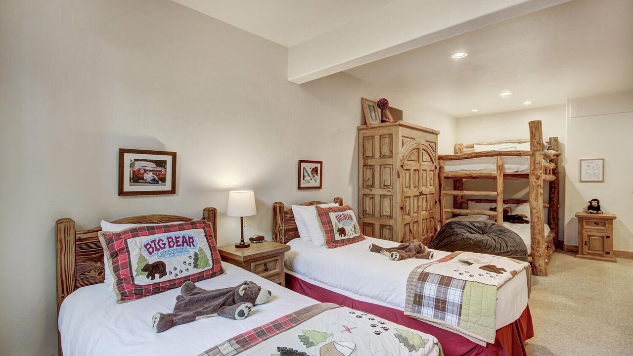 Photo of Bedroom in Boulder Ridge