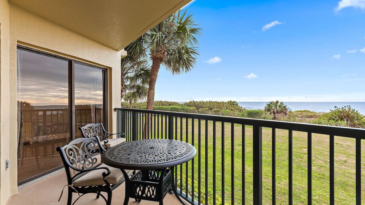 Photo of Patio Balcony in Sunset Beach