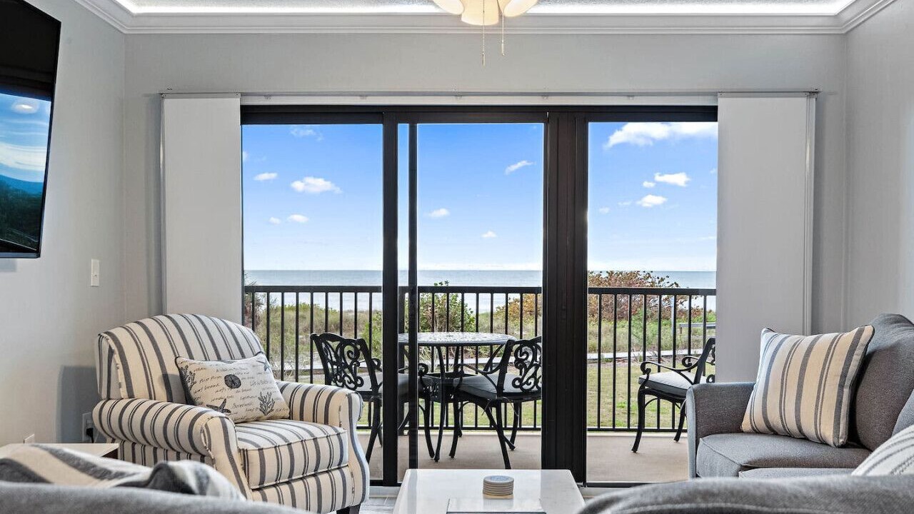Photo of Patio Balcony in Sunset Beach