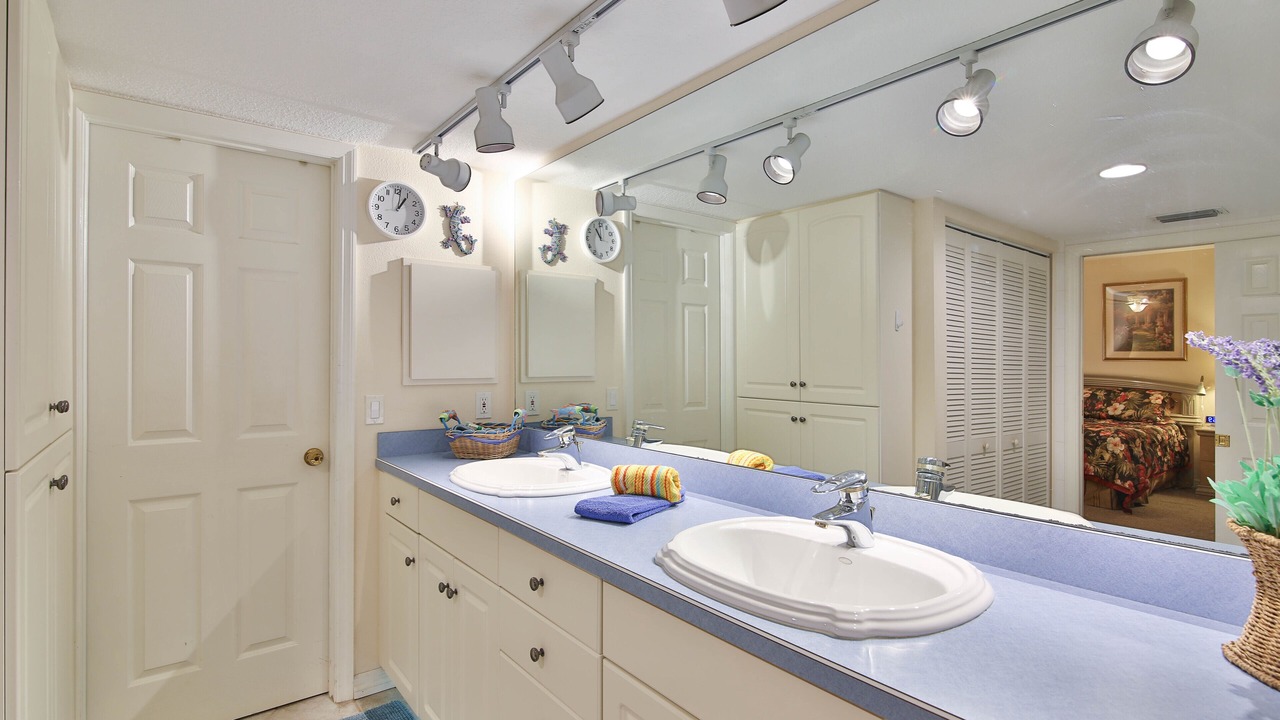 Photo of Bathroom in Holmes Beach