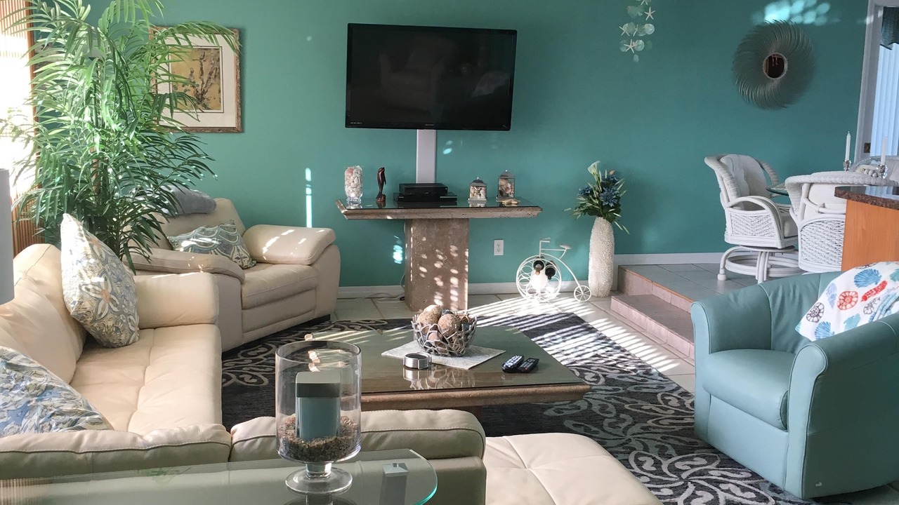 Photo of Livingroom in Anona