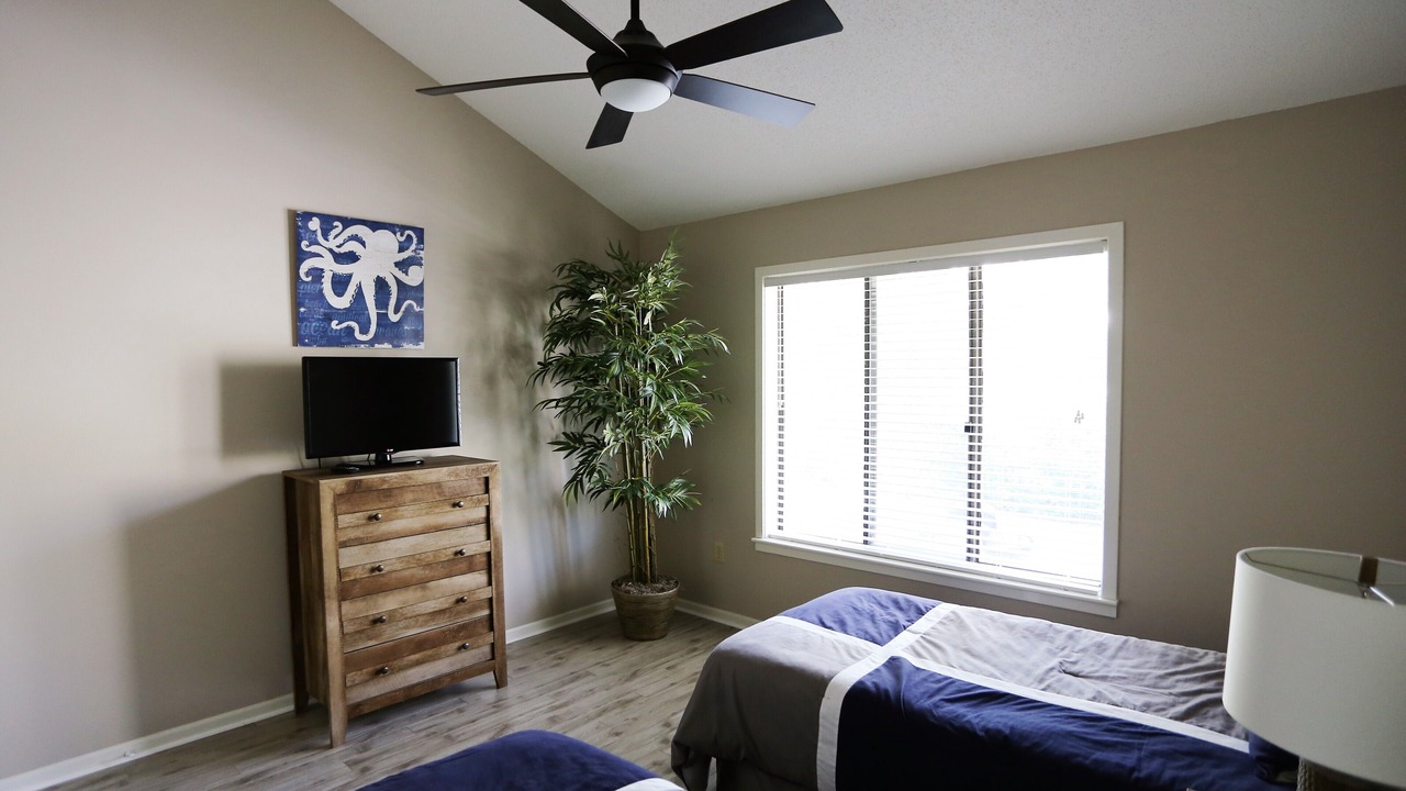 Photo of Bedroom in Arcadian Shores
