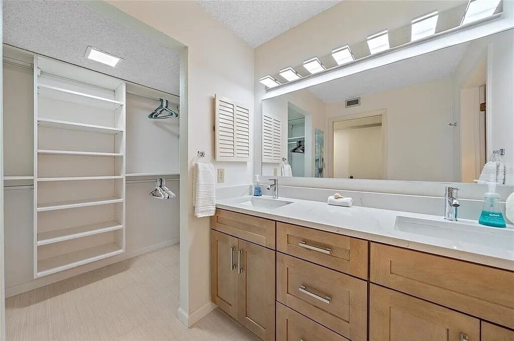 Photo of Bathroom in Longboat Key