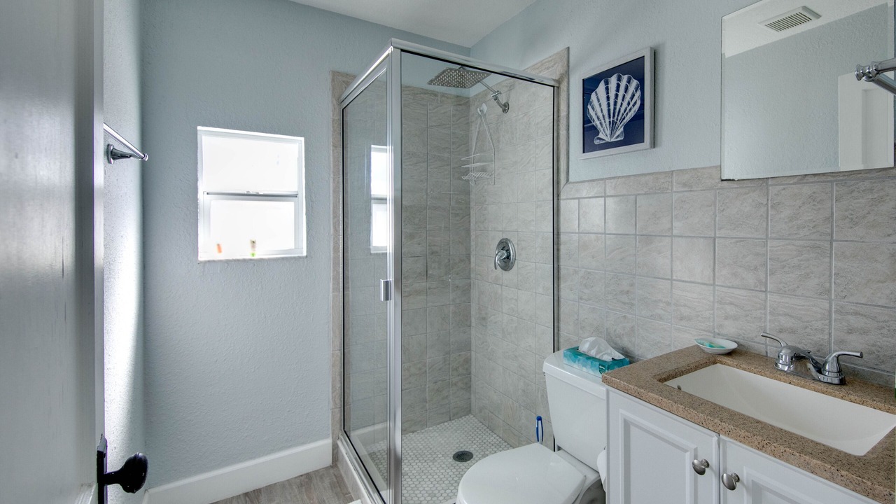 Photo of Bathroom in Treasure Island
