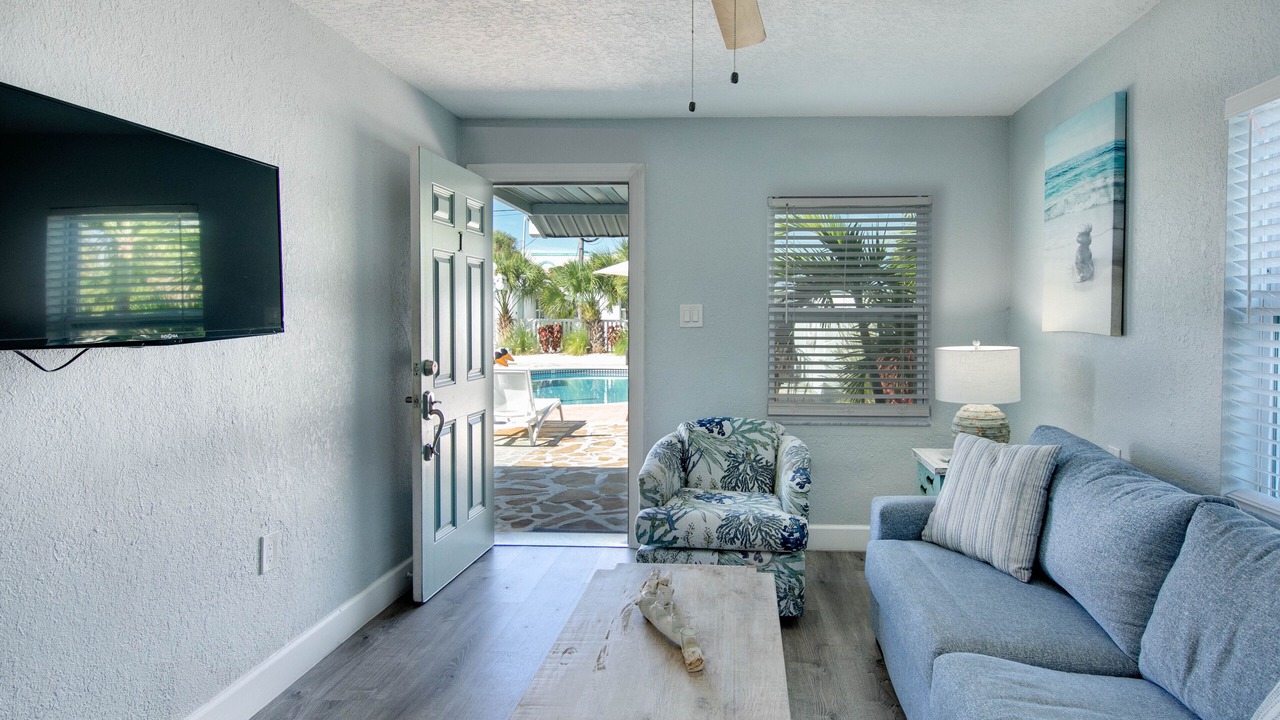 Photo of Livingroom in Treasure Island