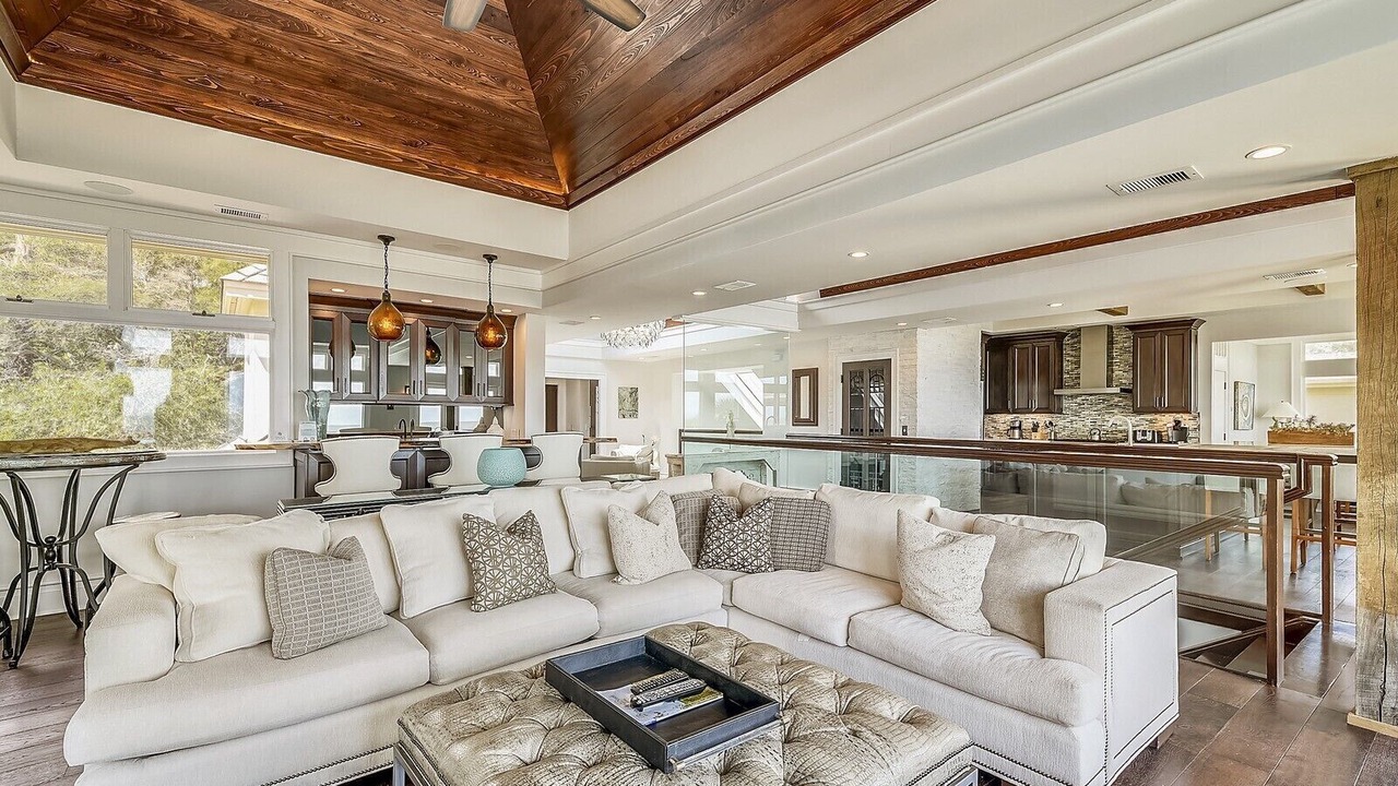 Photo of Bedroom in Palmetto Dunes