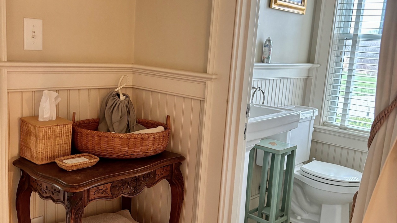 Photo of Bathroom in Tom Nevers