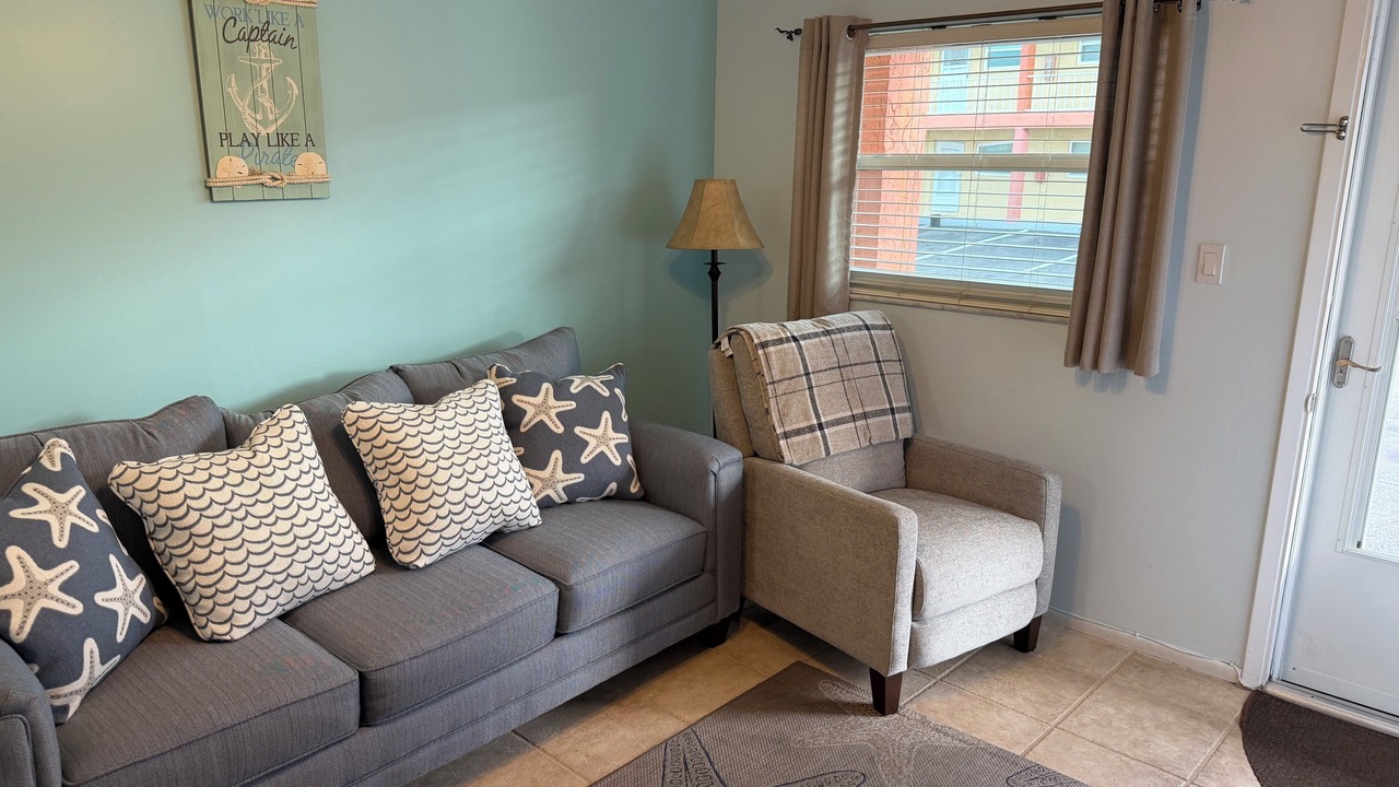 Photo of Livingroom in Sunset Beach
