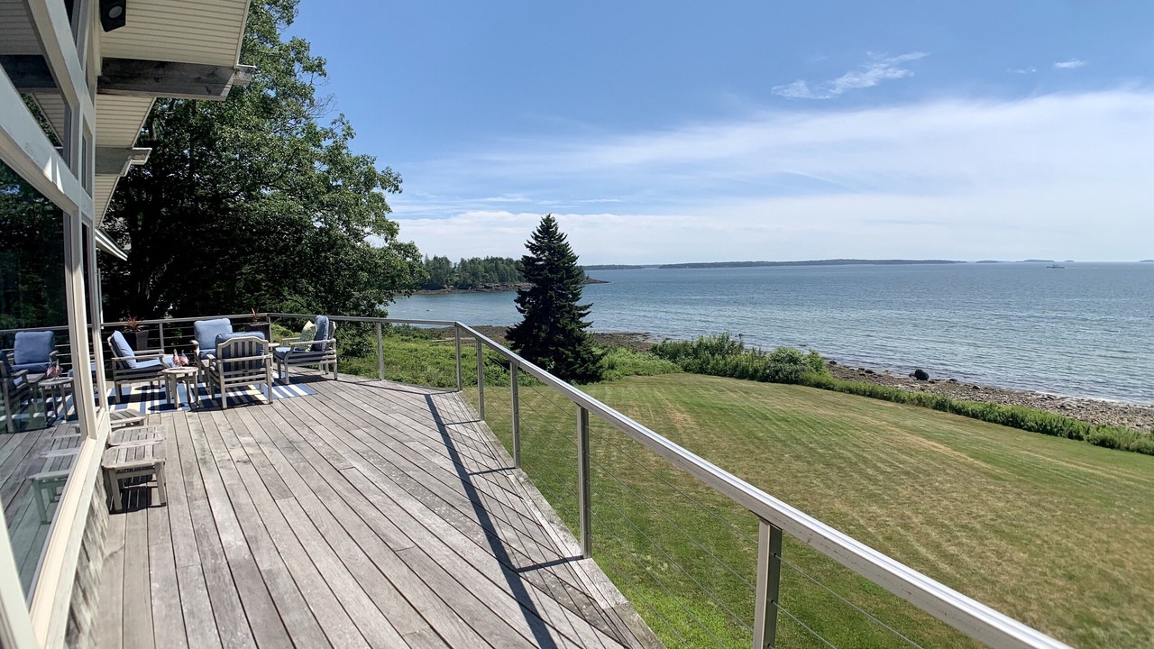Photo of Patio Balcony in Northport