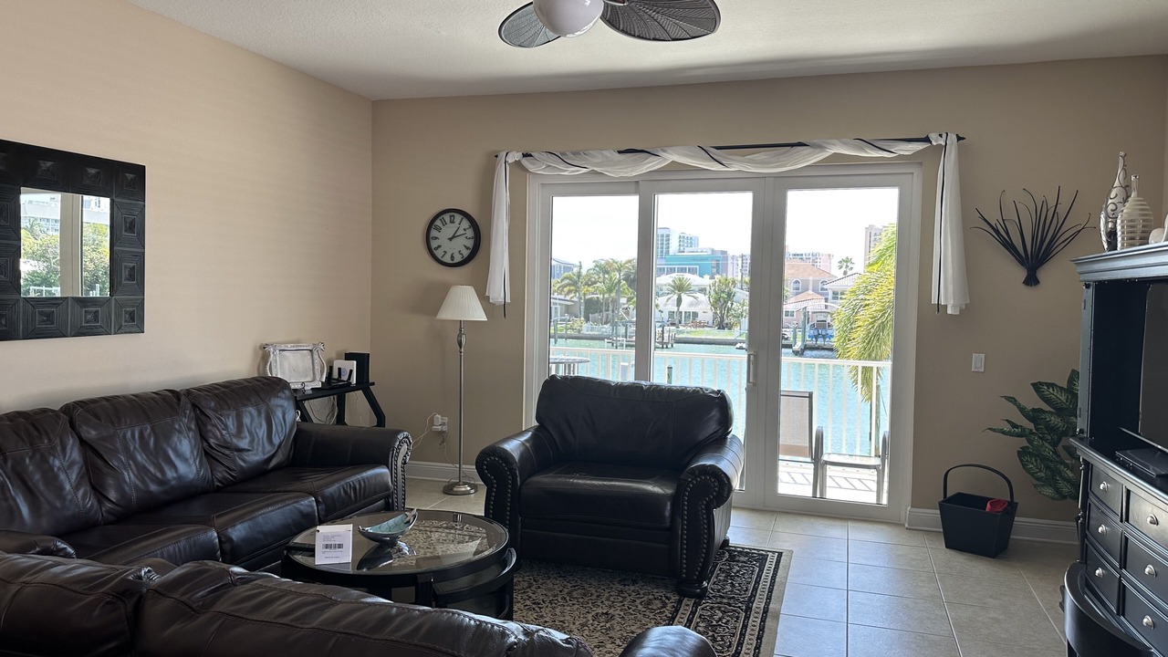 Photo of Livingroom in Clearwater Beach